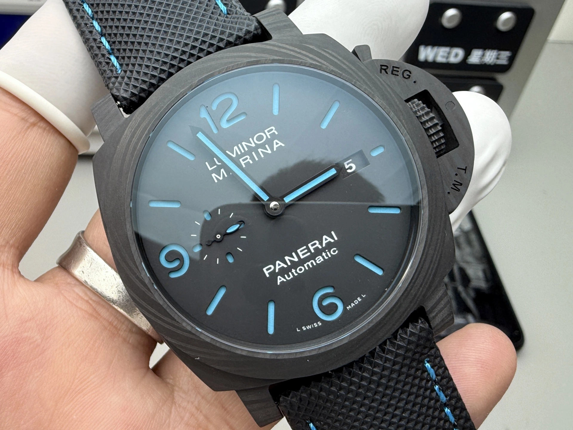 TechFriendly CBD Factory Panerai Luminor Marina Carbotech 44mm PAM01661 1:1 Super Clone – DDP.9010 Movement 379